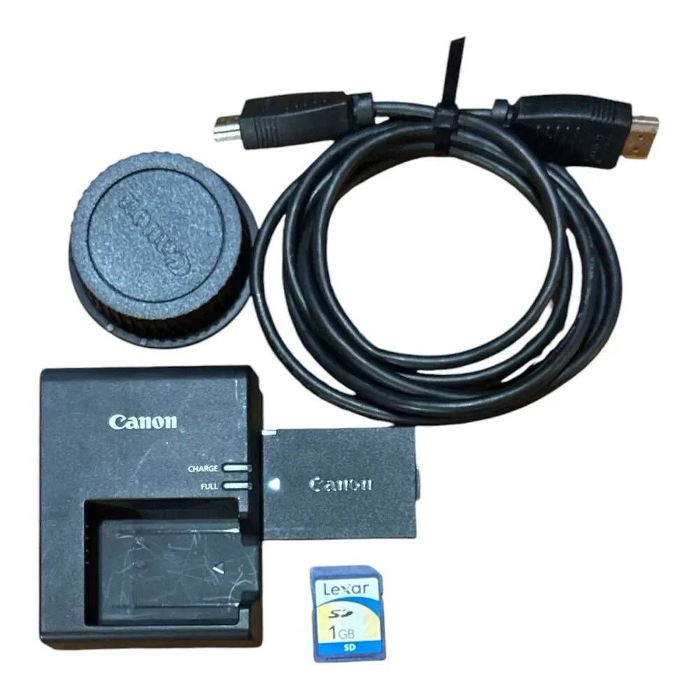 Canon EOS Rebel T6 DSLR Camera Bundle 2 Lens,   Battery/Charger SD Card Bag HDMI